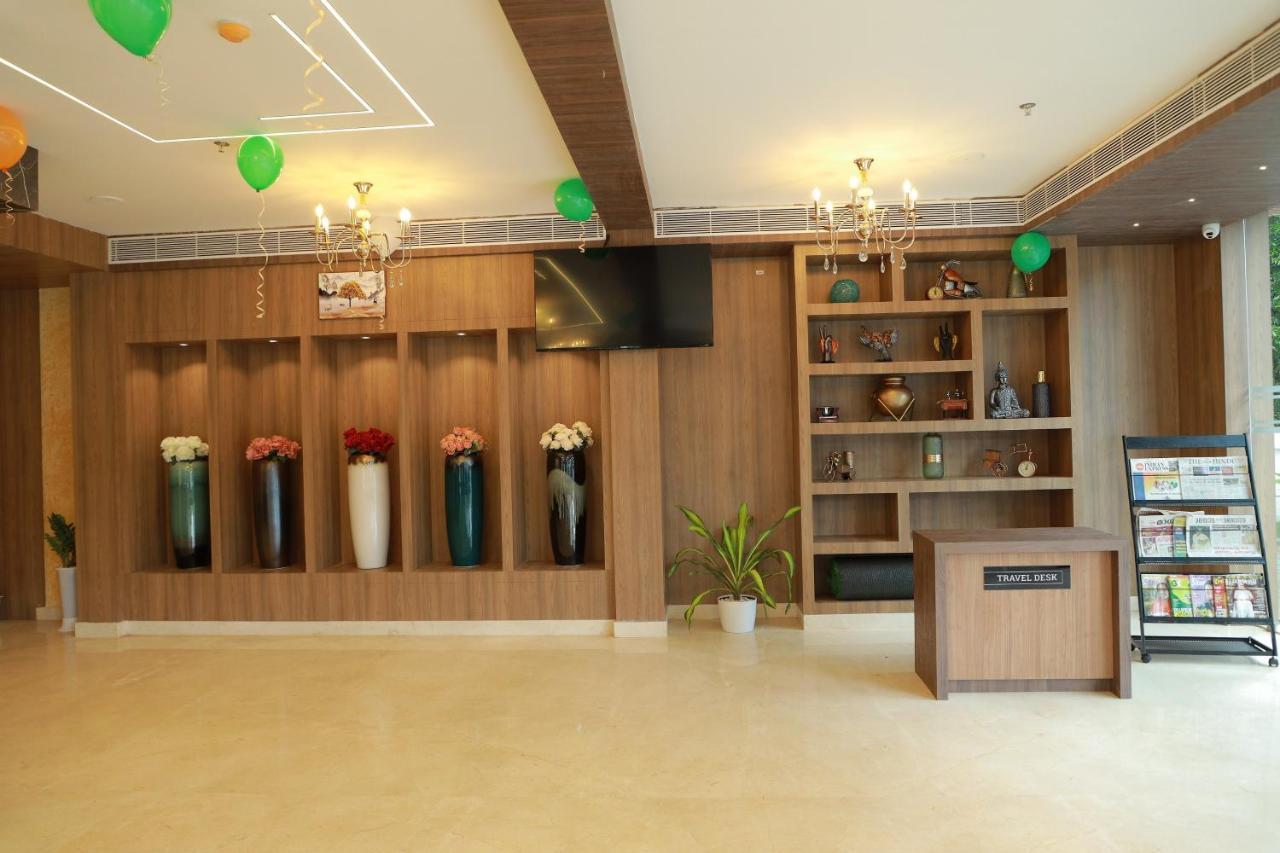 Mandarin Sky Hotel Kannur Buitenkant foto
